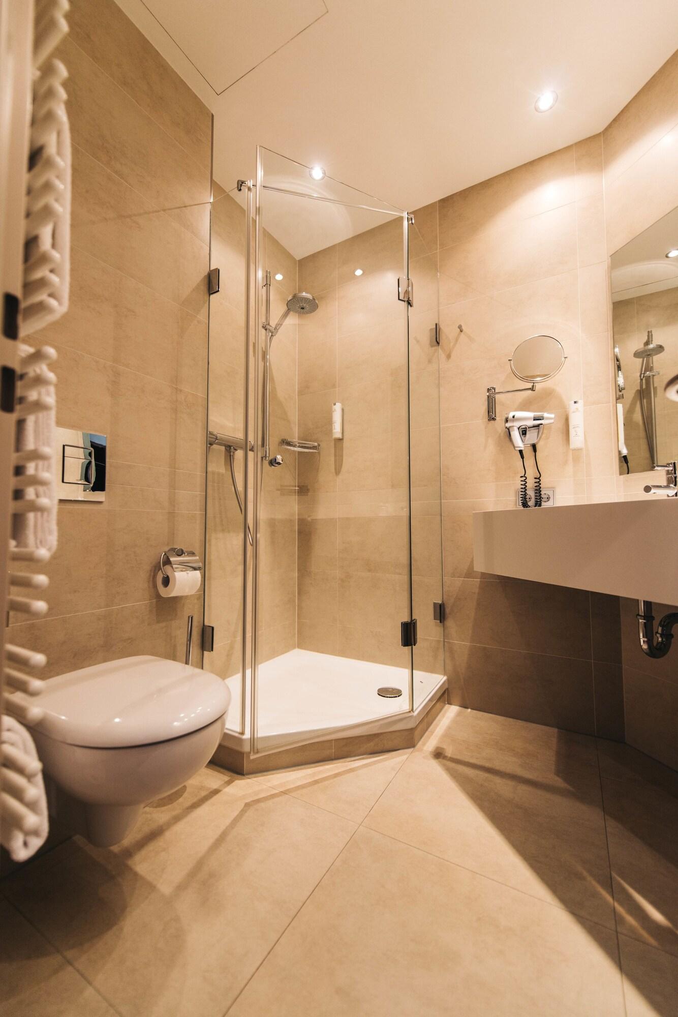 Hotel Kocks Am Muehlenberg Мильгейм-на-Руре Экстерьер фото