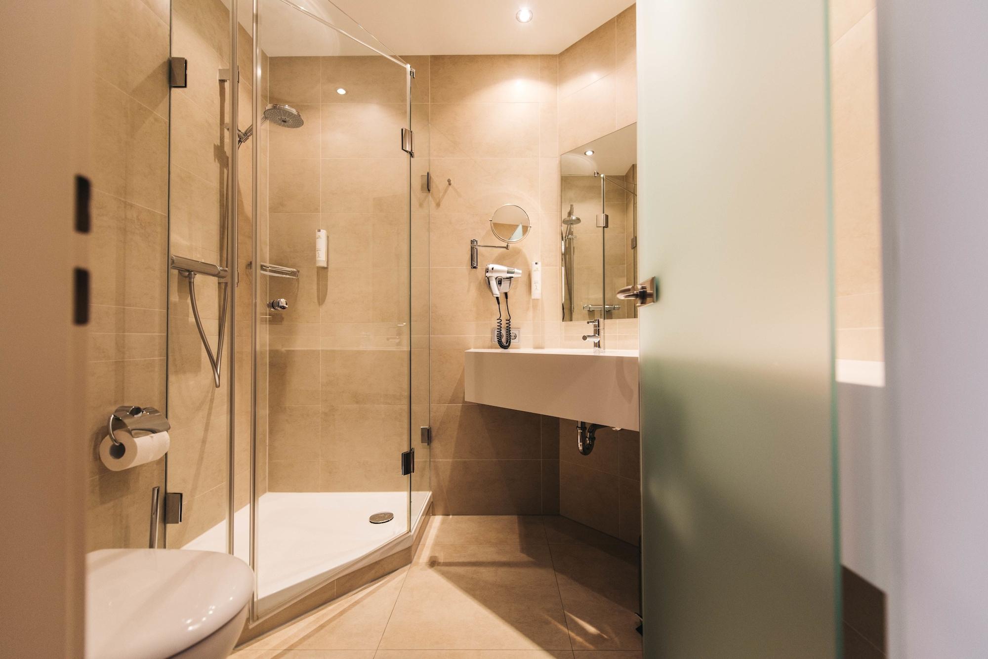 Hotel Kocks Am Muehlenberg Мильгейм-на-Руре Экстерьер фото