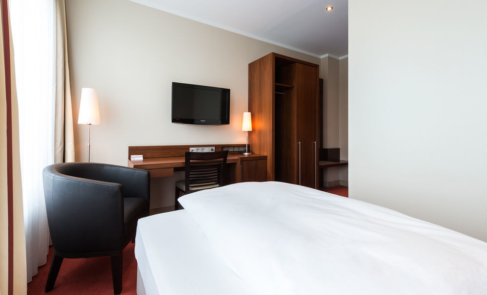 Hotel Kocks Am Muehlenberg Мильгейм-на-Руре Экстерьер фото